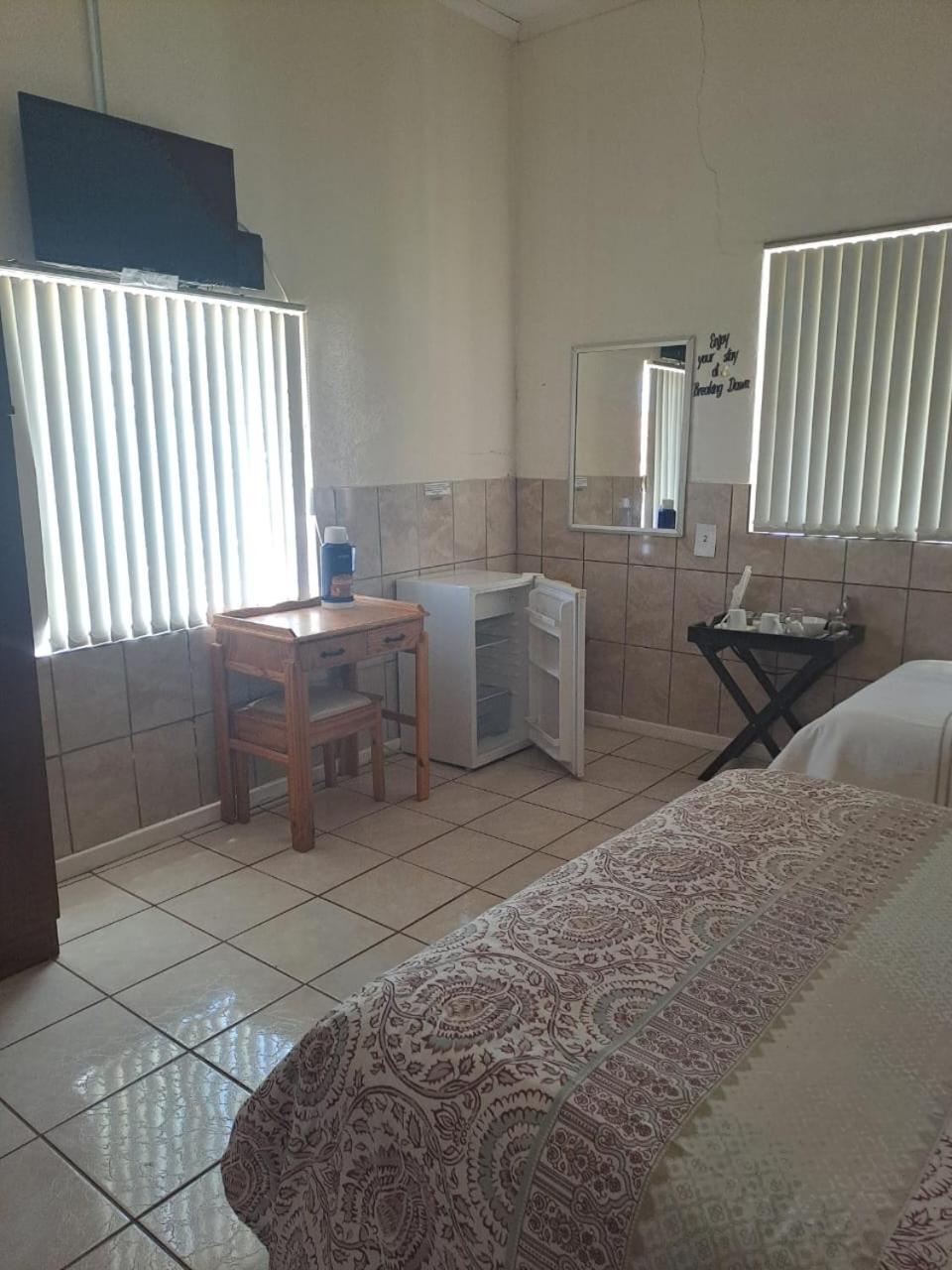 Breaking Dawn Bed & Breakfast Noupoort ภายนอก รูปภาพ